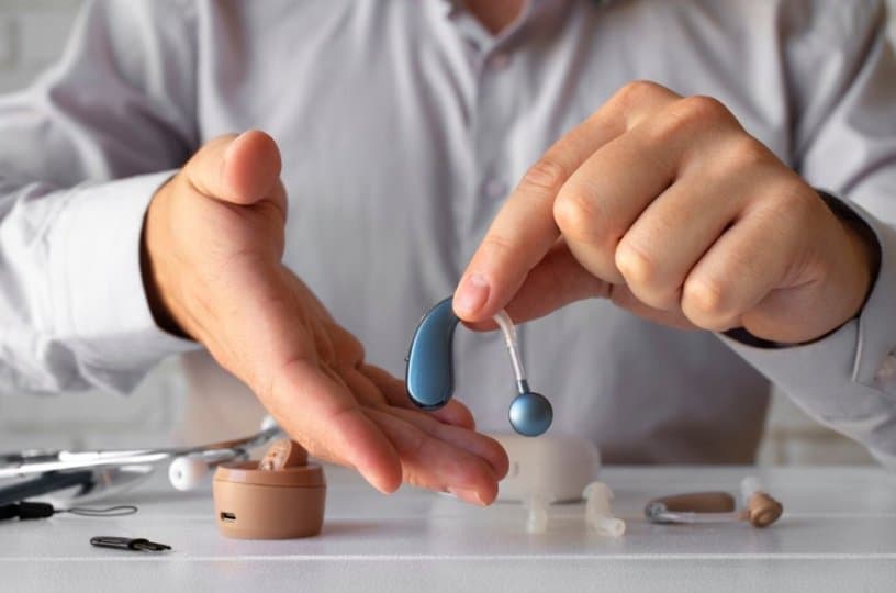 온타리오주 ‘처방전 없이 보청기 구매' 규제 완화 검토