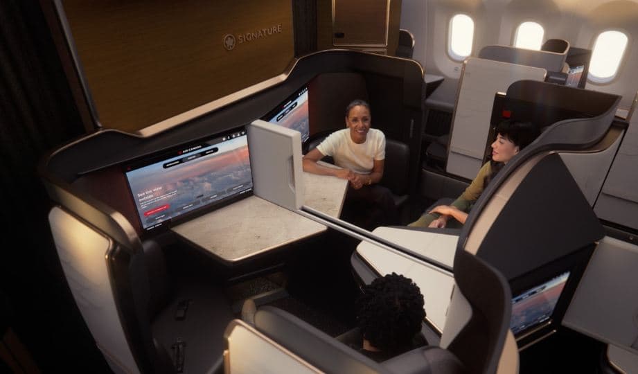 "๋นํ๊ธฐ์ผ ํธํ
์ด์ผ" ์์ด์บ๋๋ค, ์นจ๋ํ ์ข์์ 4K ์คํฌ๋ฆฐ๊น์ง