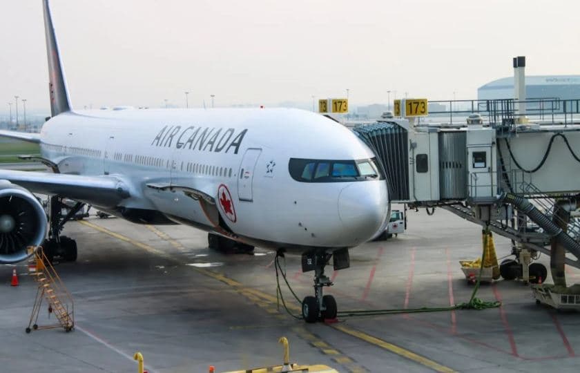 에어캐나다, 뉴욕행 운항 일시 중단… 유가 폭등에 ‘노선 정리’