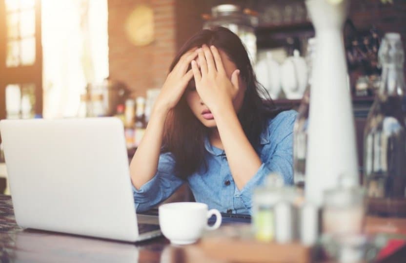 โ๋ค๋ฌธํ ์ฒ๊ตญ์ ์๋งโ ์บ๋๋ค ์ ๊ท ์ด๋ฏผ์ 90% "์ผ์ ์ ์ฐจ๋ณ ๊ฒฝํ"