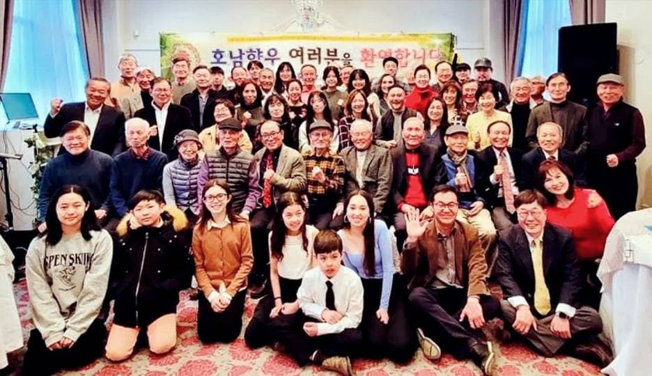 ์จํ๋ฆฌ์ค ํธ๋จํฅ์ฐํ '์ ๊ธฐ์ดํ ๋ฐ ๋๋ณด๋ฆ ์์น' ๊ฐ์ต