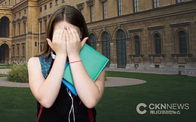 캐나다 정부, 유학생 '손절'? 비자 승인 75% 폭락… 경제 위축 가속