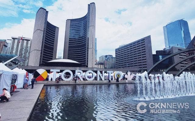 토론토 재산세 2.2% 인상 확정… TTC 요금 동결·경찰 예산 증액