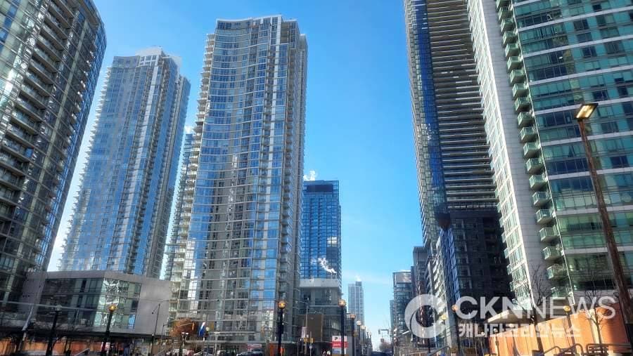 "월세 거품 빠지나" 토론토·오샤와 임대료 캐나다 최대 하락