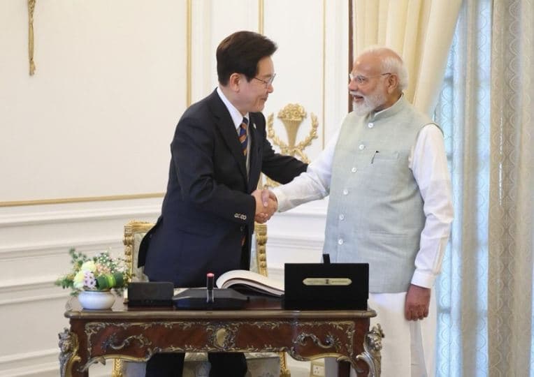 ๋ฌด์ญ 500์ต ๋ฌ๋ฌ ์๋๋กโฆ ์ด์ฌ๋ช
๋ํต๋ น, ์ธ๋ ์ด์ด ๋ฒ ํธ๋จ ๊ตญ๋น๋ฐฉ๋ฌธ